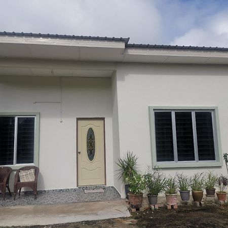 Haji Homestay - A Tiny House With 2 Bedrooms Bentong Exterior foto